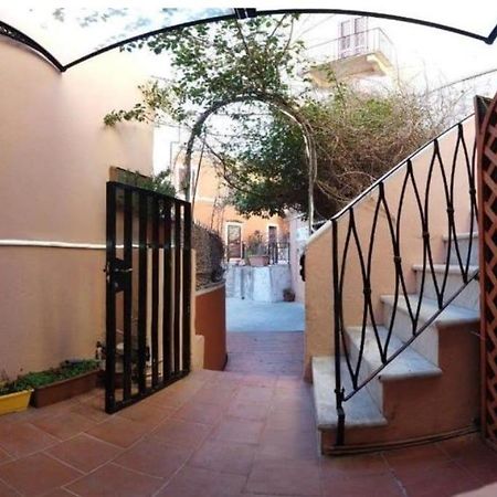 Locanda Genovese 20 La Maddalena  Dış mekan fotoğraf