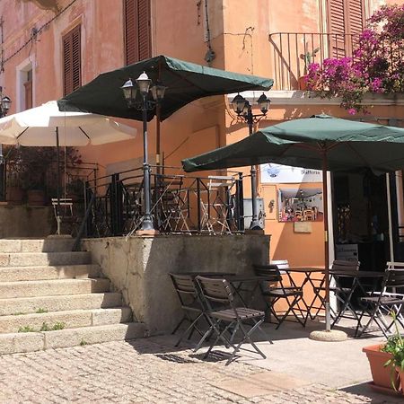 Locanda Genovese 20 La Maddalena  Dış mekan fotoğraf